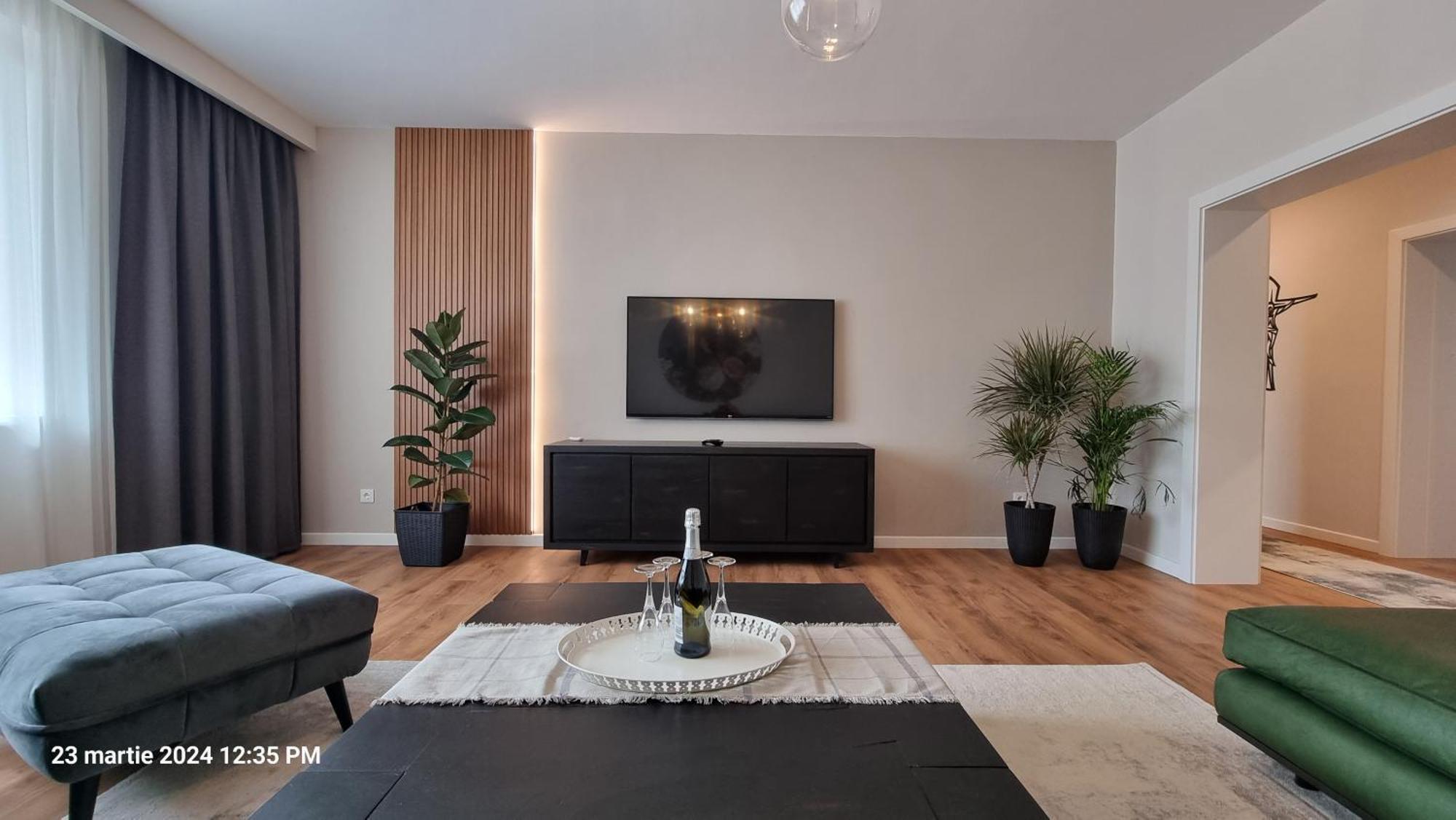Nico'S Stylish Apartment Satu Mare Exterior foto